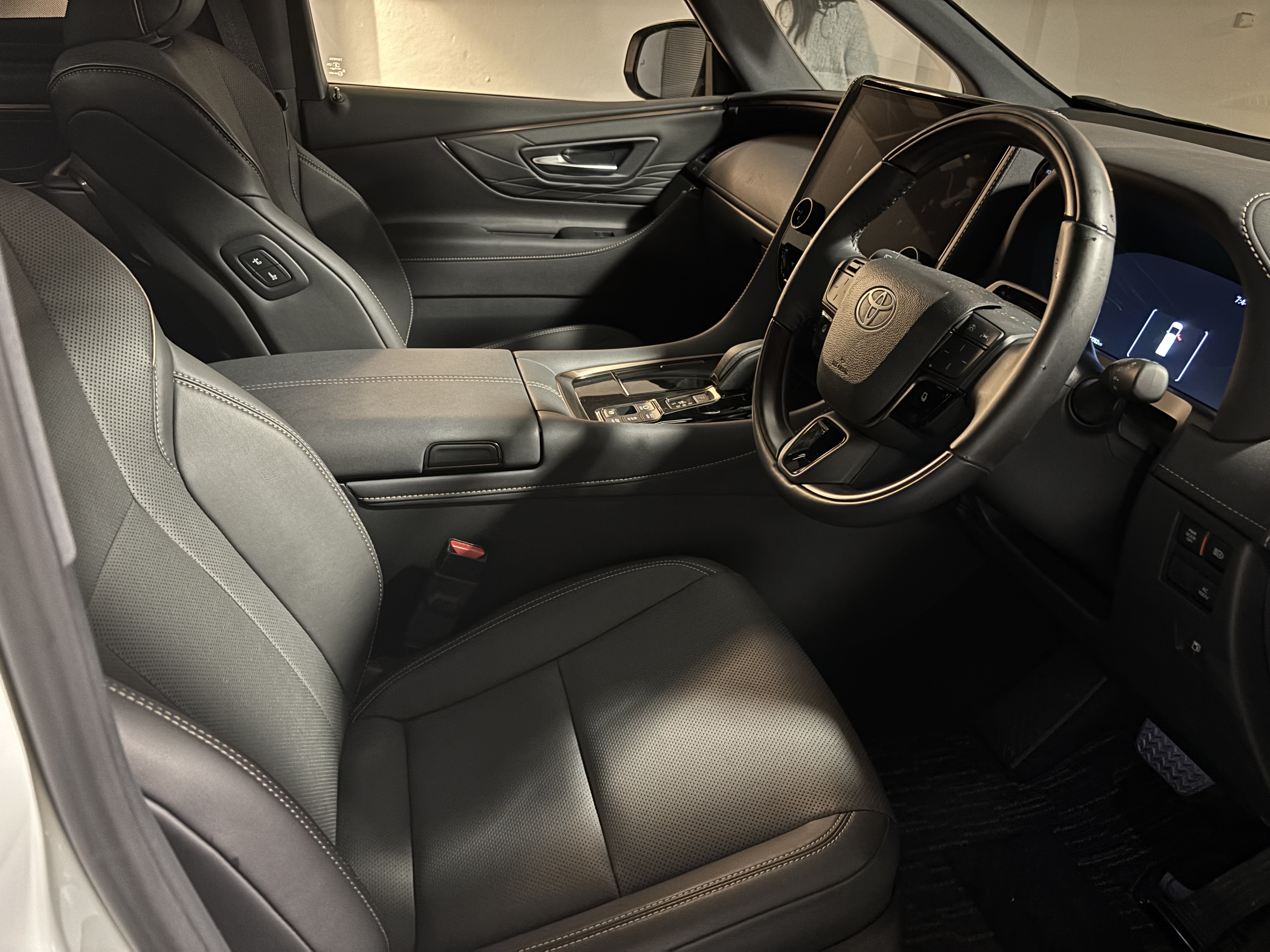 Lexus Ls460 image 3